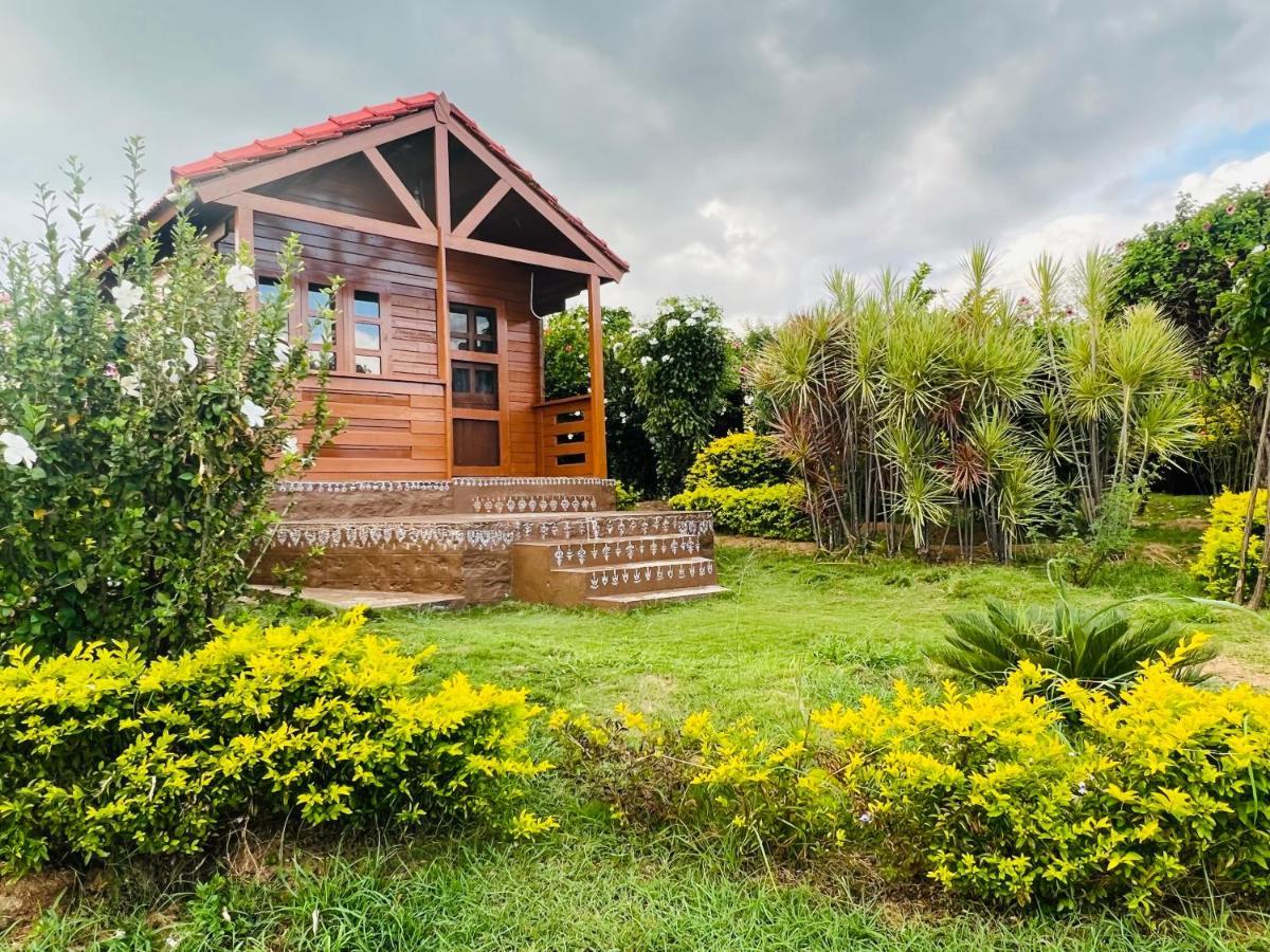 Leo Wodden Resort Hampi Exterior foto